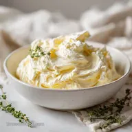 Homemade Whipped Butter: Creamy Spread in 10 Minutes